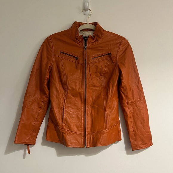 Like new Danier genuine leather jacket! - Picture 1 of 3